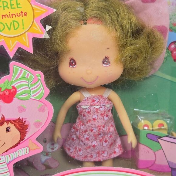 Berry Sweet Sisters STRAWBERRY SHORTCAKE And Apple Dumpling 2002 Summer Lovin' - Picture 7 of 16